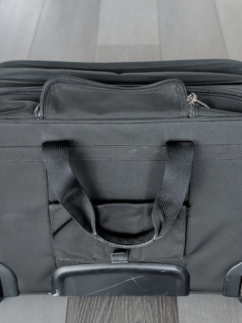 Tumi Black Men's Laptop Briefcase with Front Zip Pockets